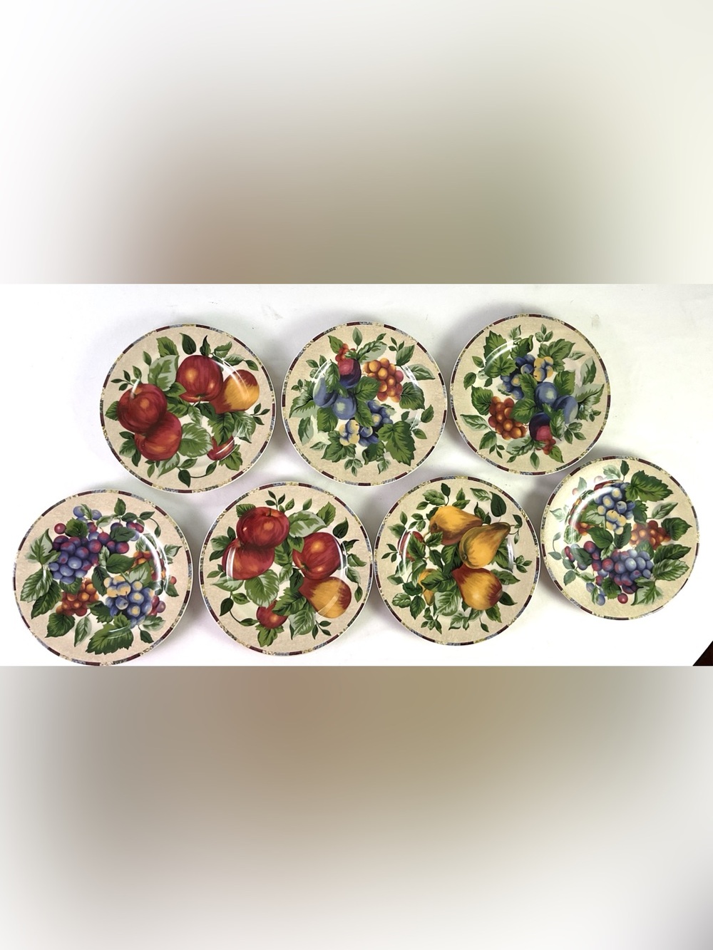 Sakura -“ Sonoma”-by Oneida-stoneware, salad/dessert plates – set of seven